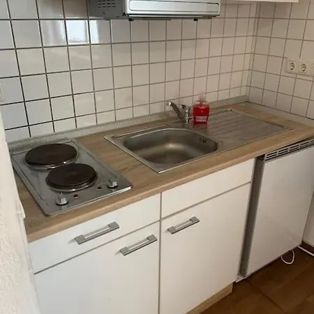2: Einfache 1-zimmer In *